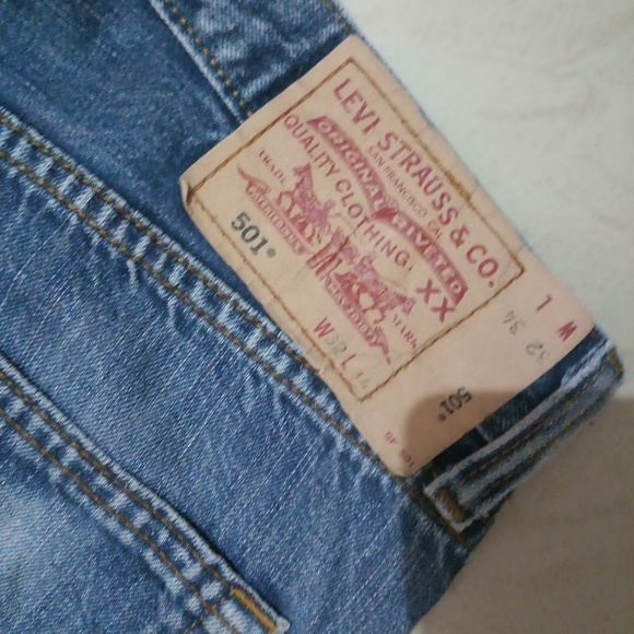 Original Levi's 501s straight fit jeans - Picture 7 of 7